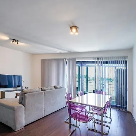 Sea View Modern In Ferry 250 Sqm S4 아파트