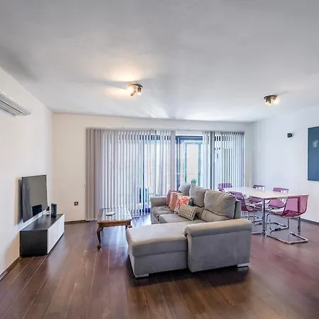 Sea View Modern In Ferry 250 Sqm S4 Apartamento